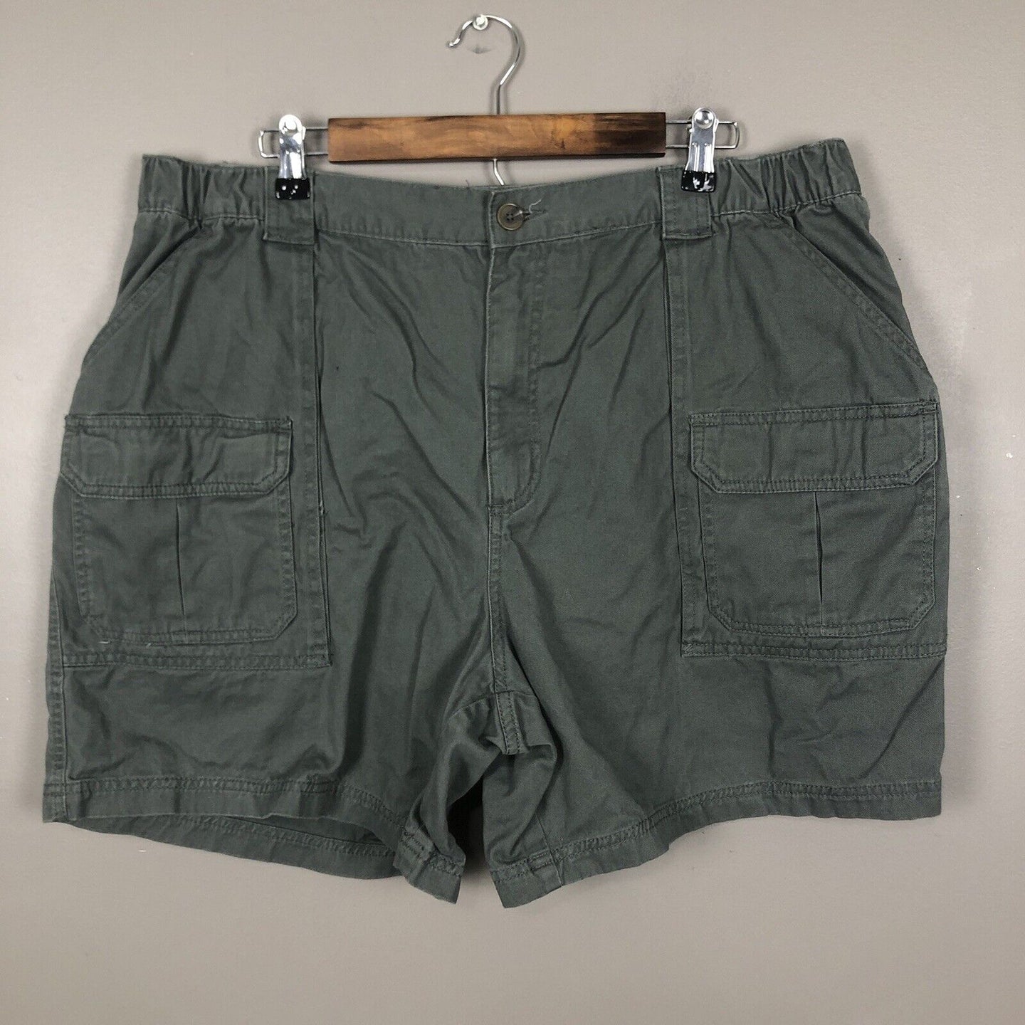 Croft & Barrow Men’s Cargo Shorts Size 42w Gray Casual