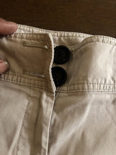 Load image into Gallery viewer, Ann Taylor Womens Khaki Short Size 6