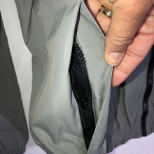 Load image into Gallery viewer, Army Jacket Mens XL Color Gray