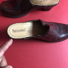 Load image into Gallery viewer, Bjorndal Womens Leather Shoes Clogs Brown Pluto 8.5M (0703)