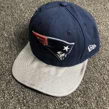 Load image into Gallery viewer, 9Fifty New England Patriots Snapback Hat One Size Fits Most Embroidered