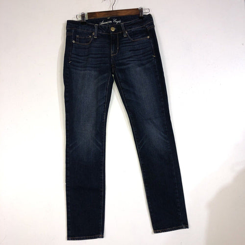 American Eagle Jeans Womens Size 2 Short/Court Color Blue